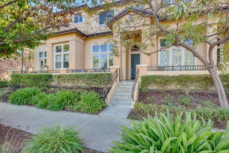 5126 Graves, San Jose, CA 95129