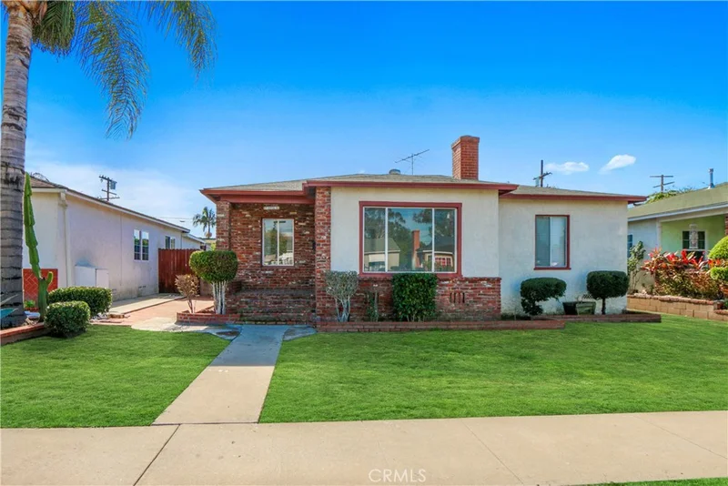 1016 66th, Long Beach, CA 90805