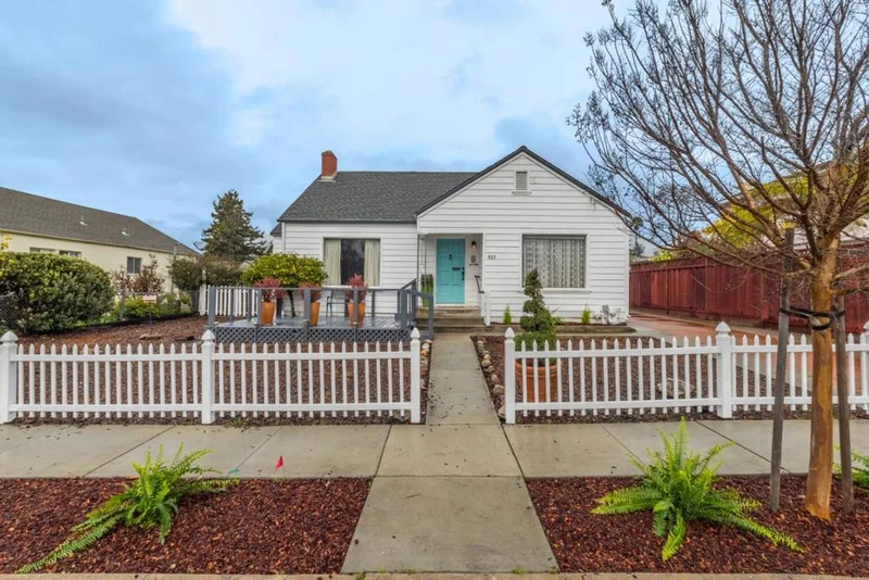 907 Windham, Santa Cruz, CA 95062