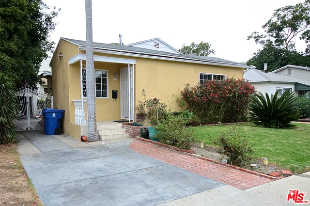 2753 Bentley, Los Angeles, CA 90064