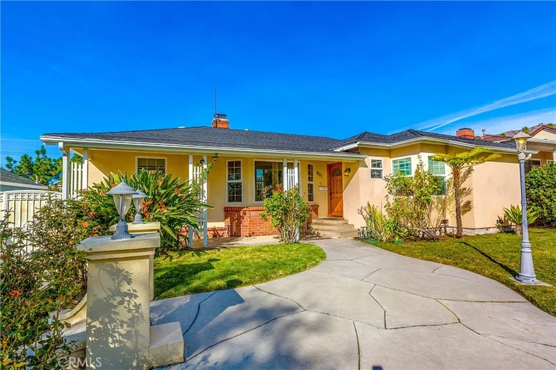 901 Santa Anita, Burbank, CA 91501