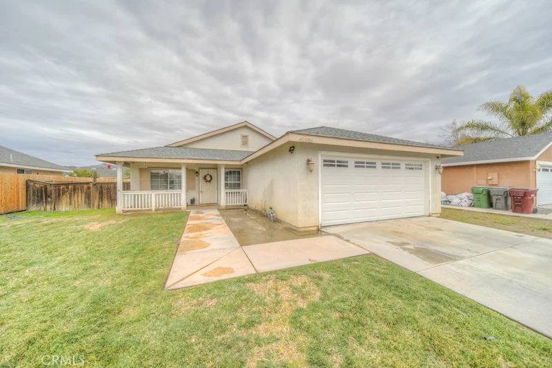 42986 Victorian, Hemet, CA 92544