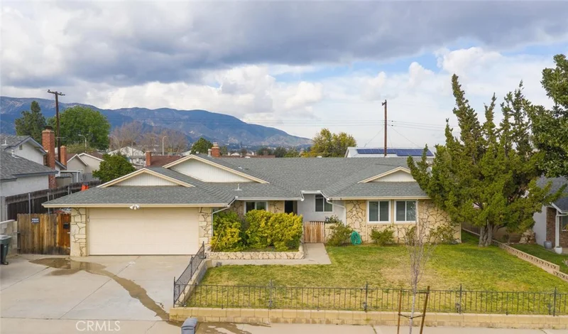 2534 Cota, Corona, CA 92882