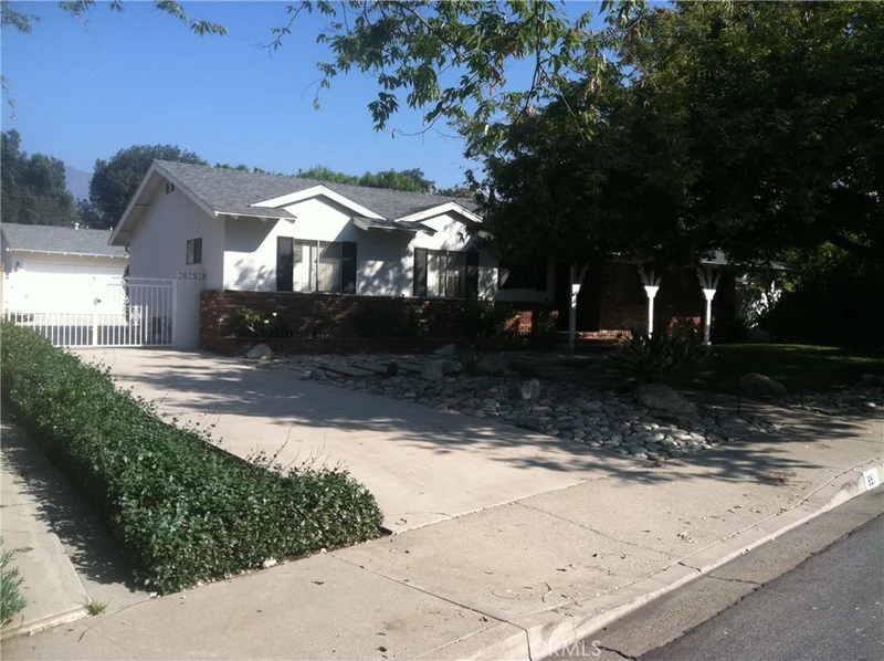 851 Knox, Claremont, CA 91711
