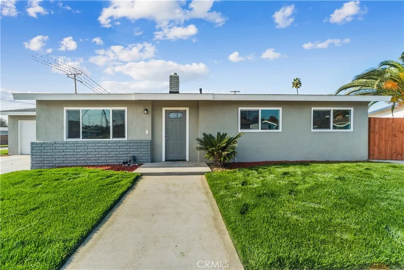 1045 Sycamore #E, Orange, CA 92868