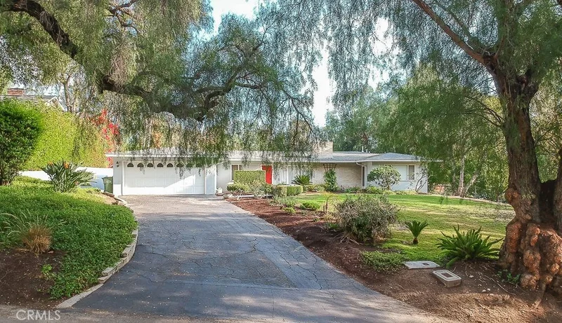 8652 La Tremolina, Whittier, CA 90605