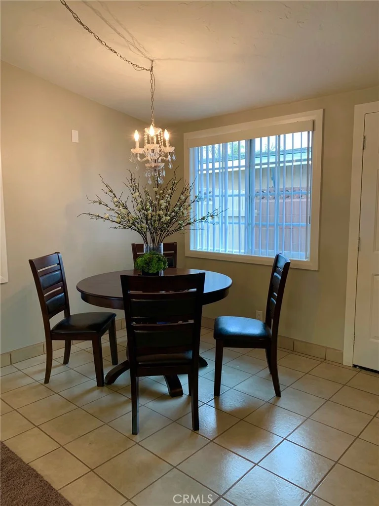 510 Nottingham, Santa Ana, CA 92703