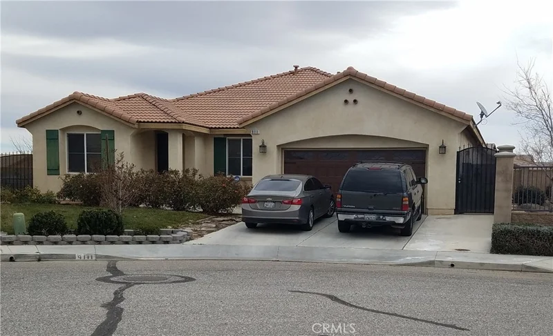 9111 Carson, Hesperia, CA 92344
