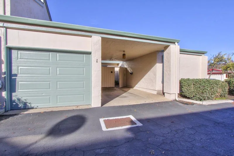 1253 Los Olivos #1, Salinas, CA 93901