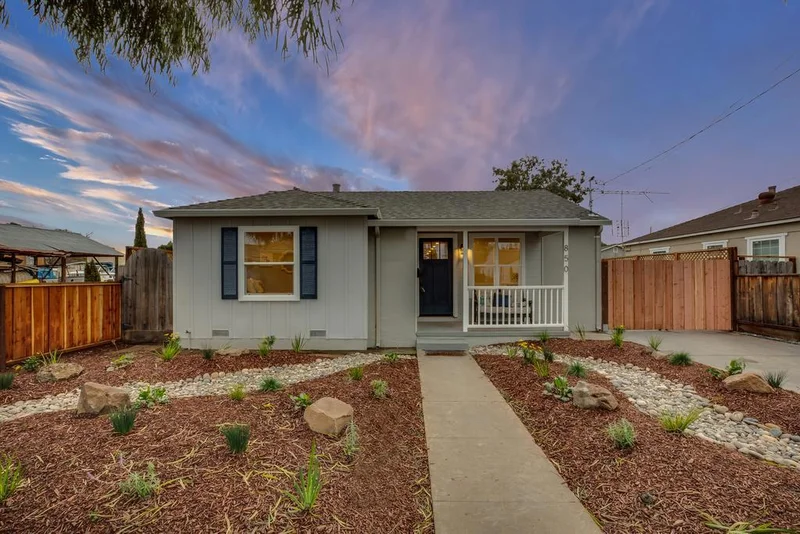 850 Muender, Sunnyvale, CA 94086