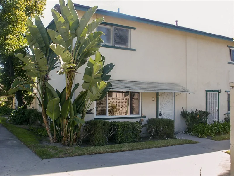 1152 West #L1, Anaheim, CA 92801