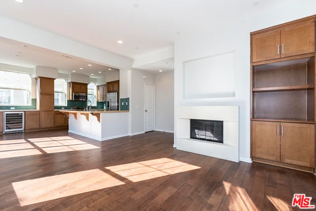 1231 Wilcox, Los Angeles, CA 90038