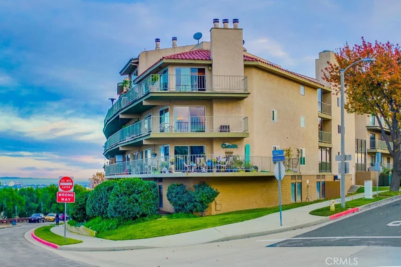 2700 Panorama #408, Signal Hill, CA 90755