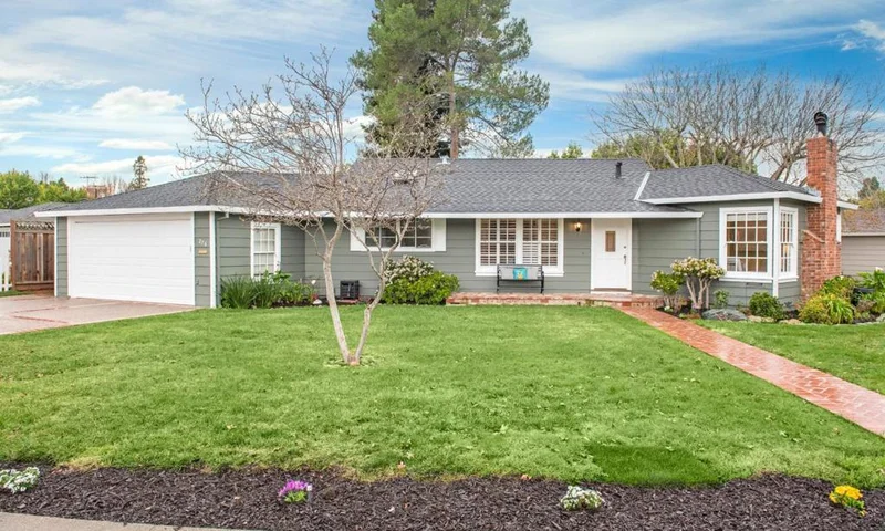 276 Hedge, Menlo Park, CA 94025