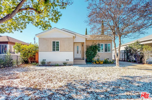 6131 Ensign, North Hollywood, CA 91606