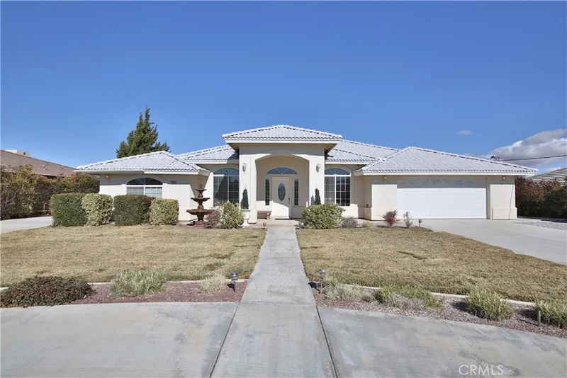 18600 Hinton, Hesperia, CA 92345