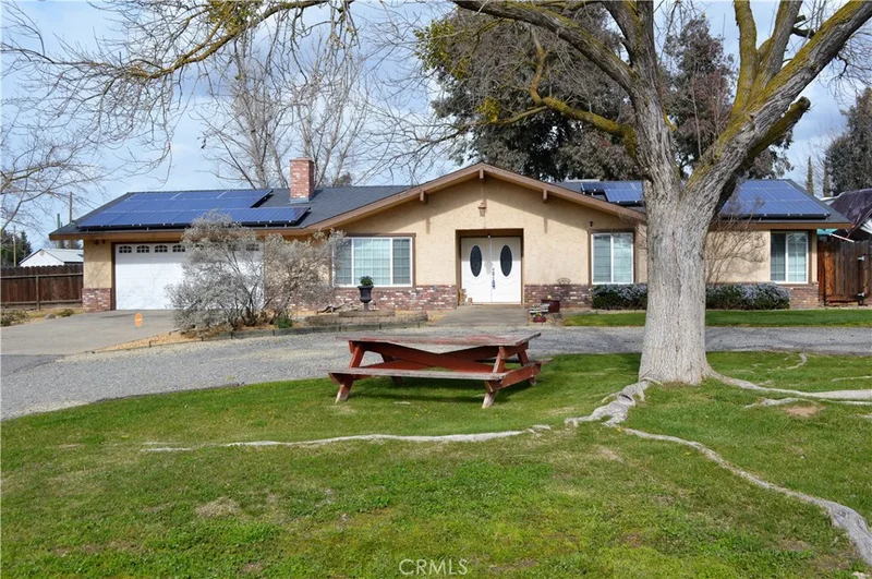 18711 Smithwood Drive, Madera, CA 93638