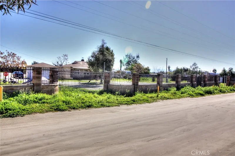 22910 Marshall, Perris, CA 92570