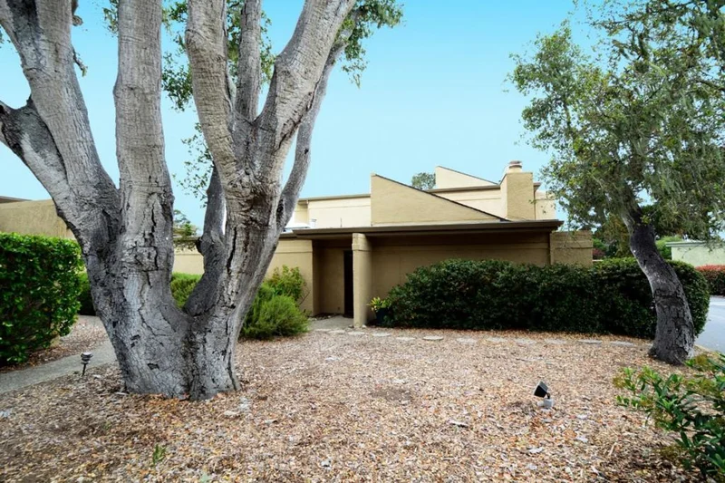 63 Montsalas, Monterey, CA 93940