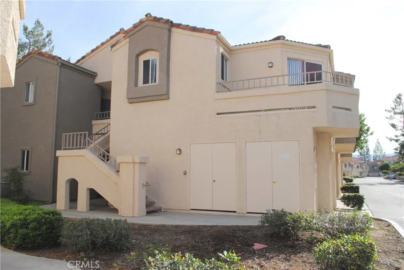 1027 Vista Del Cerro #201, Corona, CA 92879