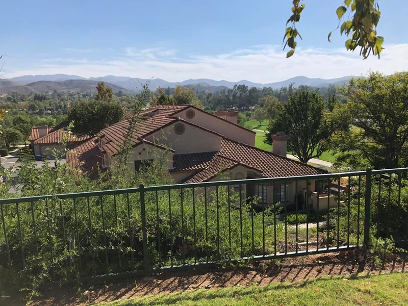 456 Country Club #D, Simi Valley, CA 93065