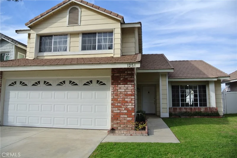 1251 Mayfair, Corona, CA 92882