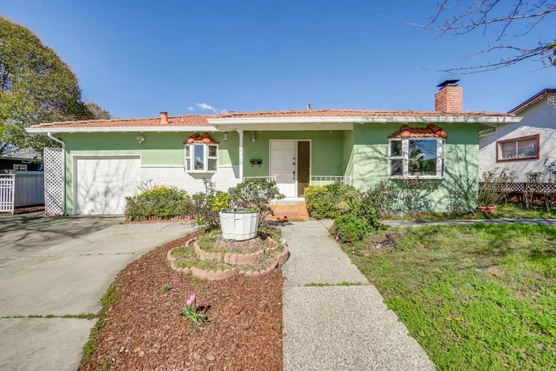 271 Dixon, Milpitas, CA 95035