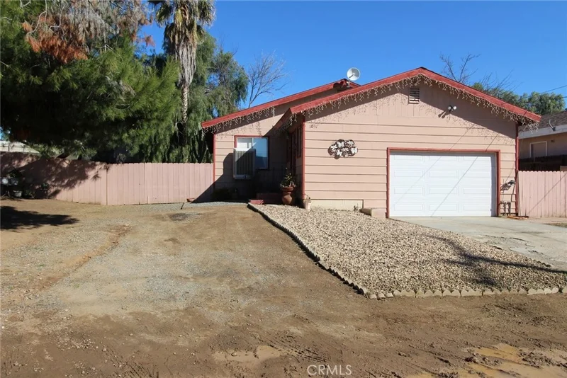 1031 Dawes Street, Lake Elsinore, CA 92530