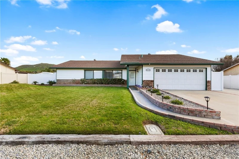 8512 Brookfield, Jurupa Valley, CA 92509