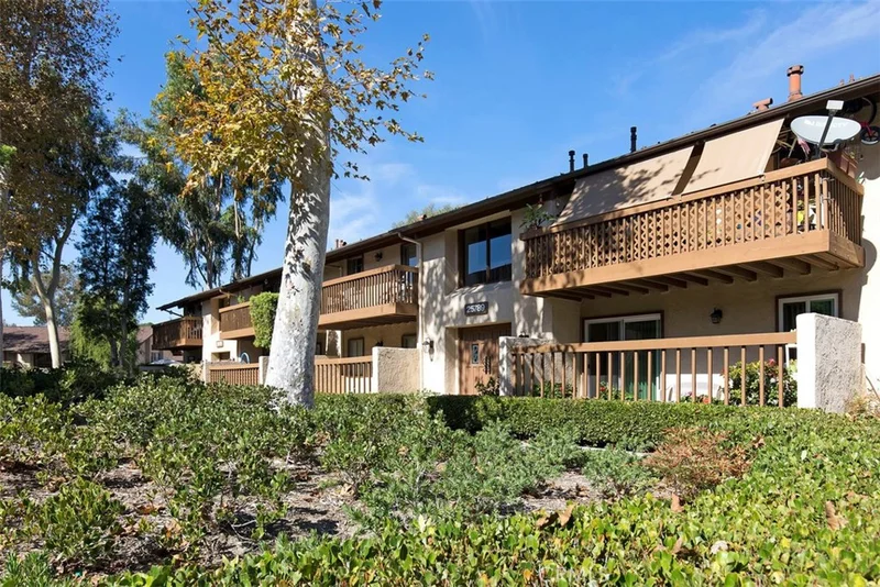 25789 Marguerite #D101, Mission Viejo, CA 92692