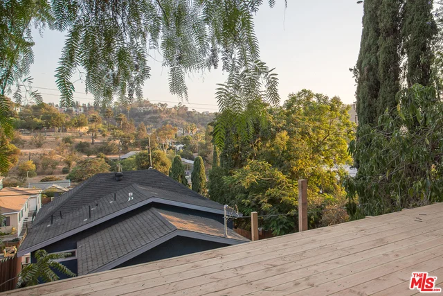 617 Avenue 60, Los Angeles, CA 90042