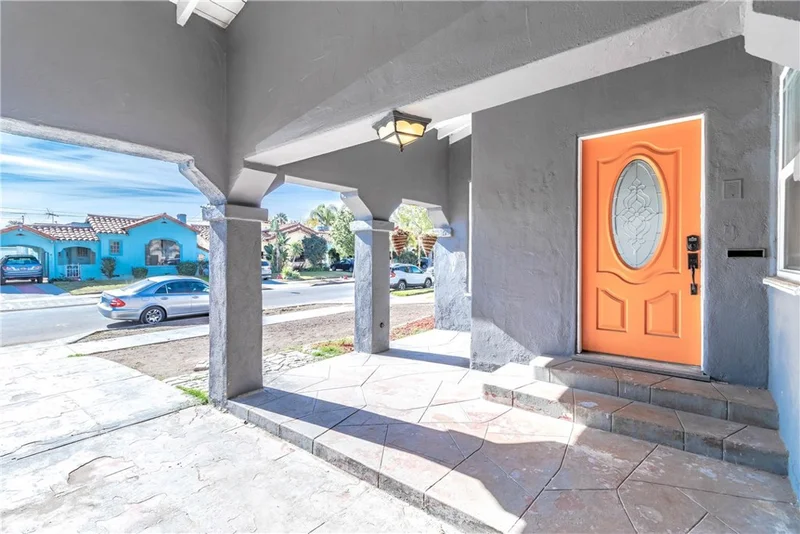 1249 81st, Los Angeles, CA 90044
