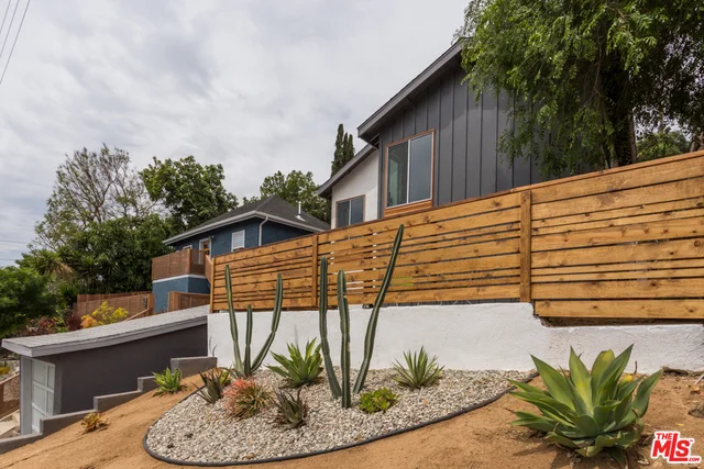 621 Avenue 60, Los Angeles, CA 90042