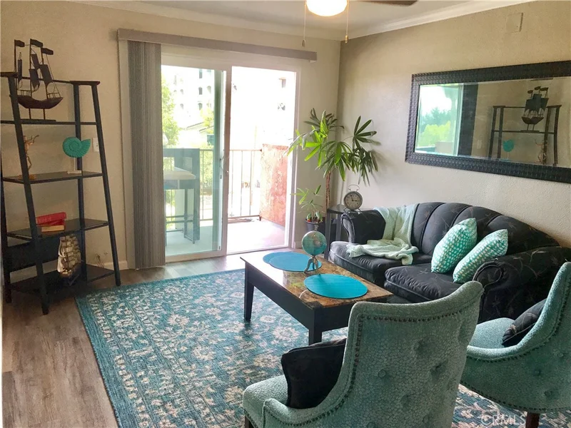 460 Golden #208, Long Beach, CA 90802