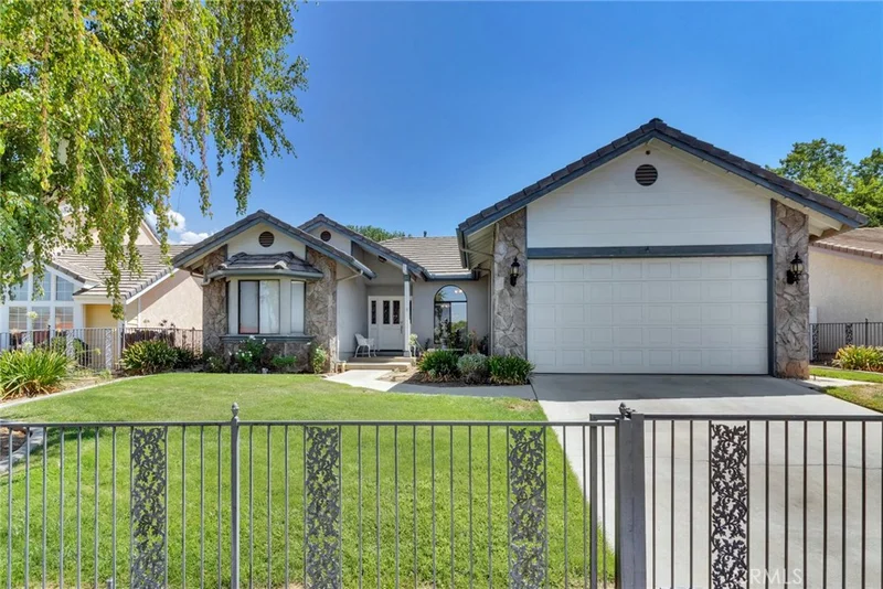 11627 Adams, Yucaipa, CA 92399