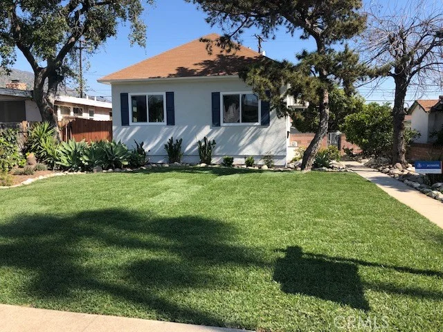 1040 Azusa, Azusa, CA 91702