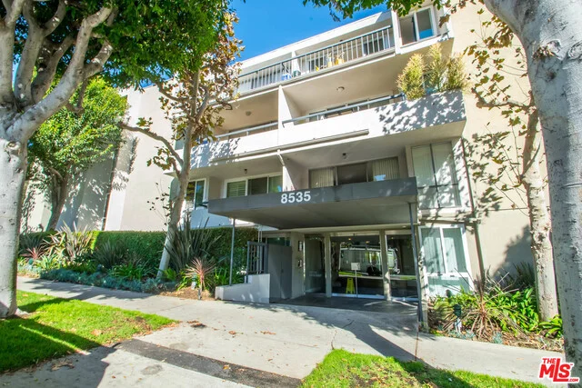 8535 West Knoll #205, West Hollywood, CA 90069
