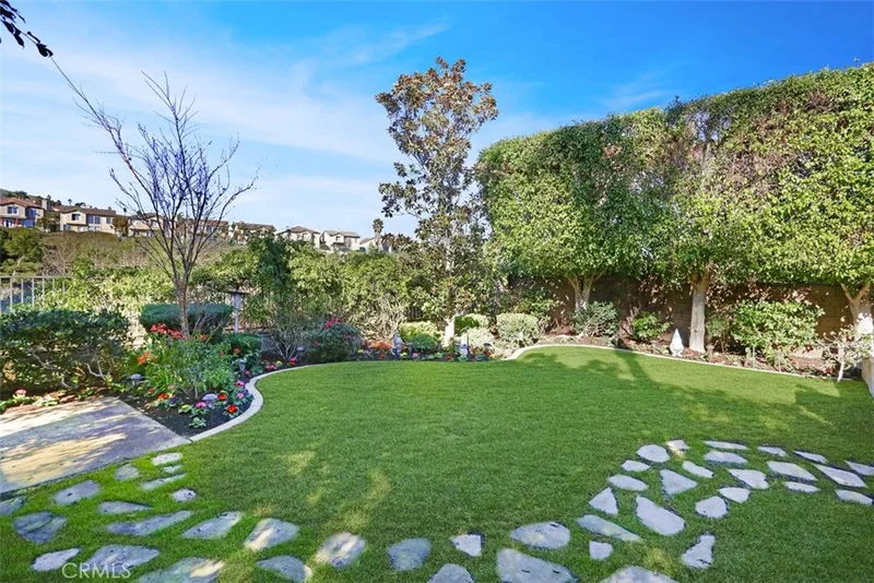 1018 Las Posas, San Clemente, CA 92673