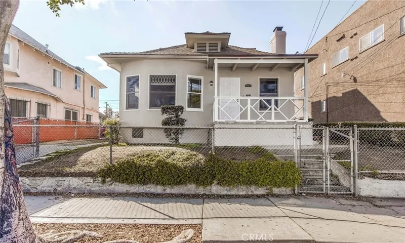 3022 4th, Los Angeles, CA 90063