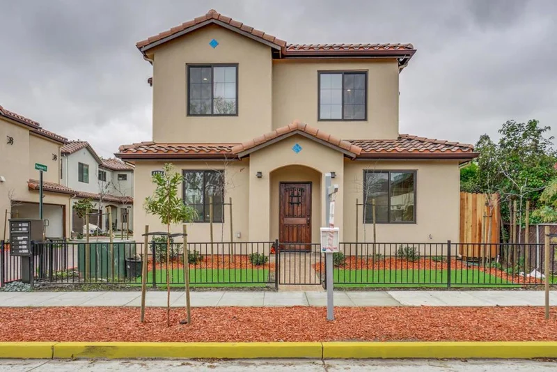 4176 Olga, San Jose, CA 95117