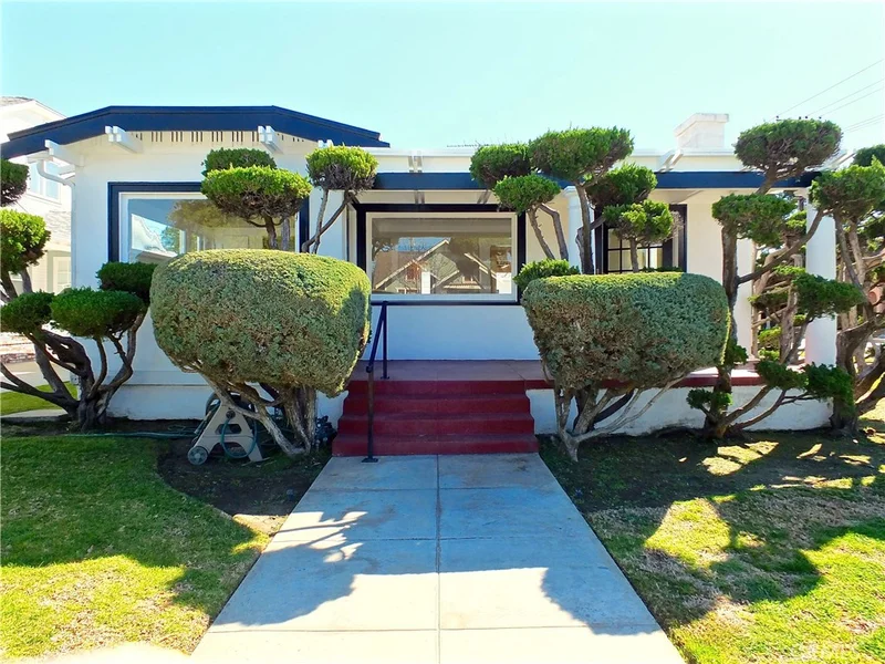 302 Euclid, Long Beach, CA 90814