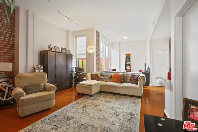257 Spring #3A, Los Angeles, CA 90012