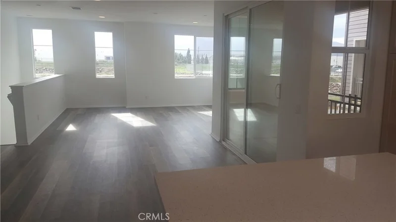 1014 Savi Drive 104, Corona, CA 92880