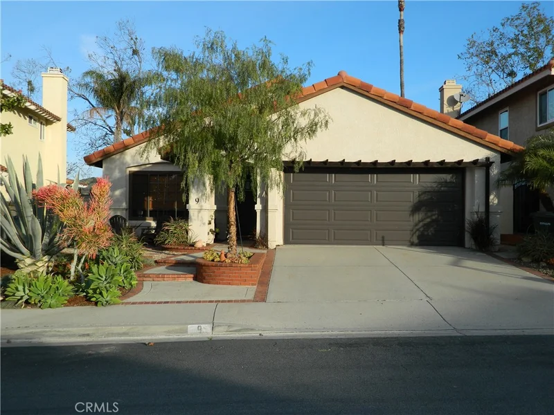 9 Via Solano, Rancho Santa Margarita, CA 92688