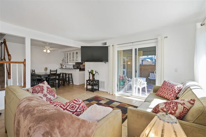 10285 Kerrigan, Santee, CA 92071