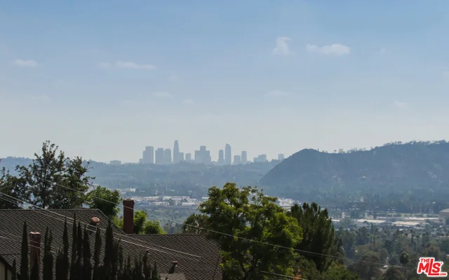 1015 La Rambla, Burbank, CA 91501