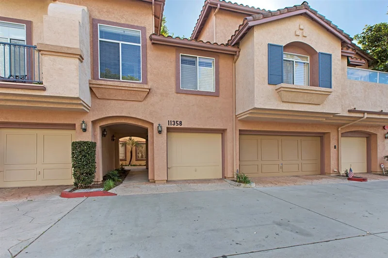 11358 Via Rancho San Diego #G, El Cajon, CA 92019