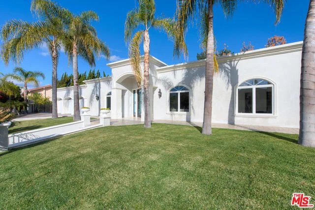 4162 Green Meadow, Encino, CA 91316