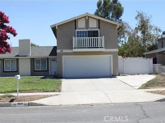 869 Valencia, Rialto, CA 92376