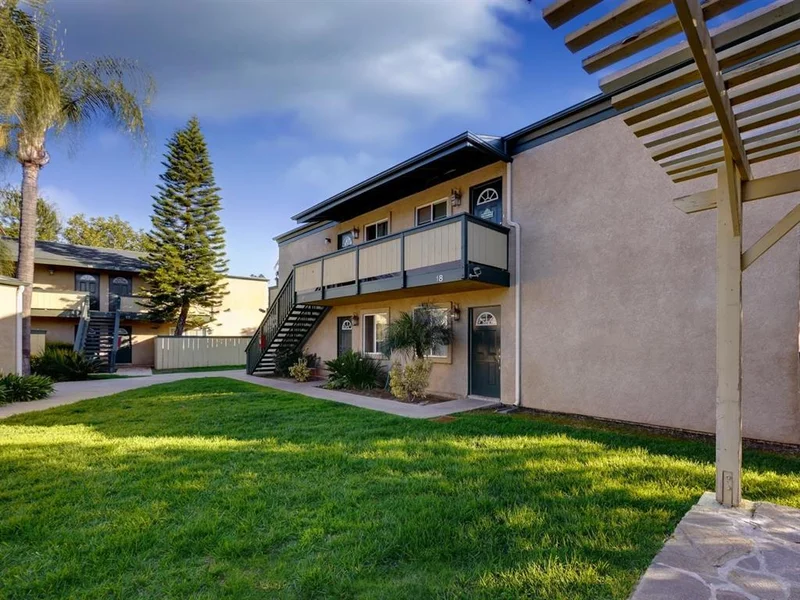 868 Alvarado #20, Fallbrook, CA 92028